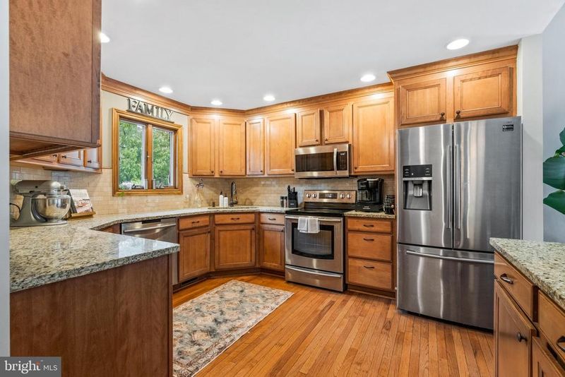 10390 Fox Meadow Cir, New Market, MD 21774