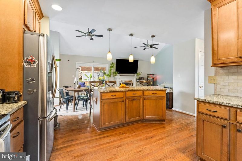 10390 Fox Meadow Cir, New Market, MD 21774