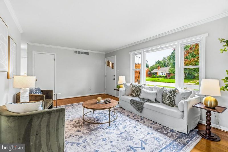 919 Seminole Rd, Frederick, MD 21701