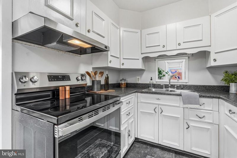 919 Seminole Rd, Frederick, MD 21701