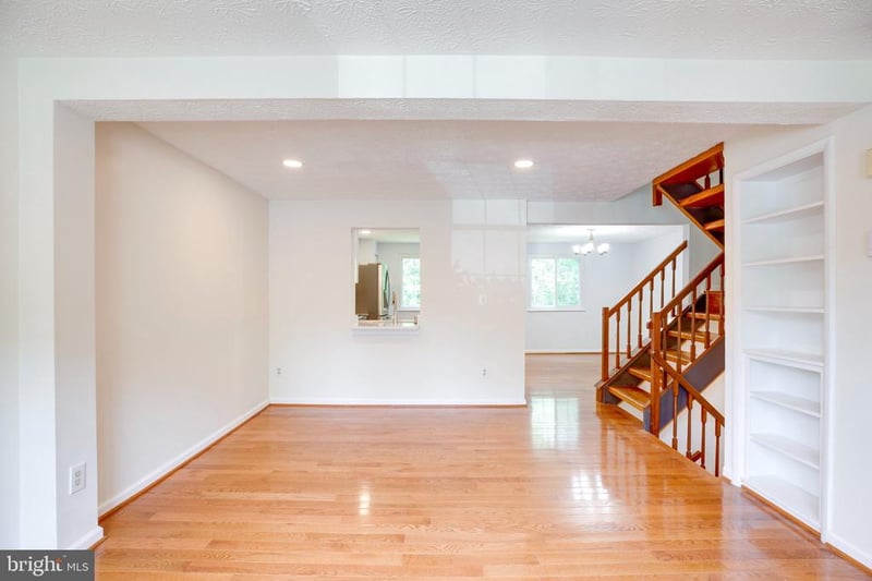 1604 Barnstead Dr, Reston, VA 20194