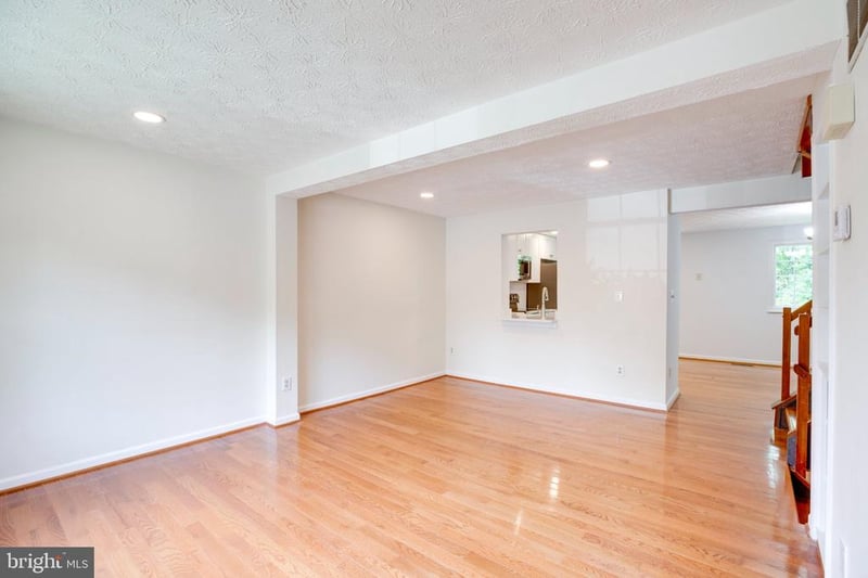 1604 Barnstead Dr, Reston, VA 20194