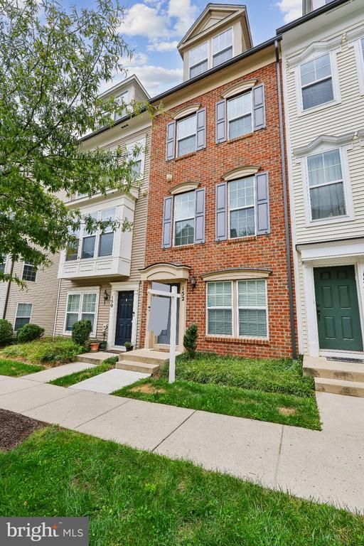 152 Prado Ln #2502, Clarksburg, MD 20871
