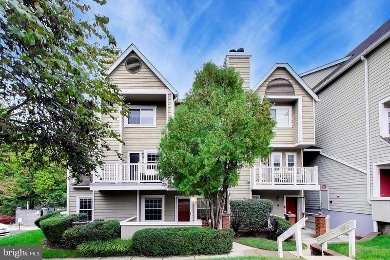 5700 Chapman Mill Dr #160, Rockville, MD 20852