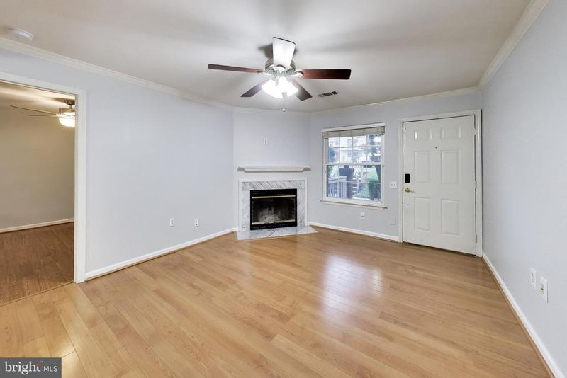 5700 Chapman Mill Dr #160, Rockville, MD 20852