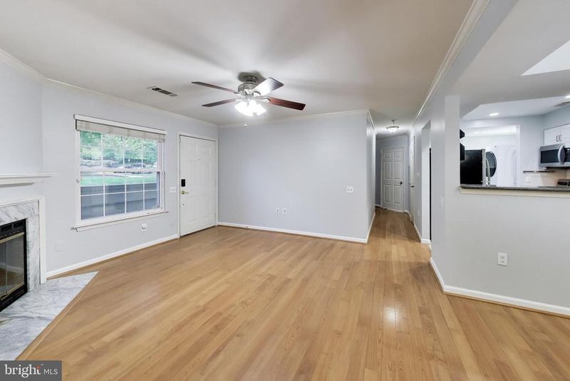 5700 Chapman Mill Dr #160, Rockville, MD 20852