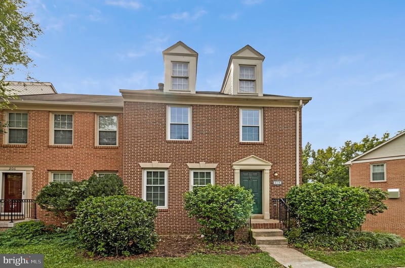 208 Ellsworth St, Alexandria, VA 22314