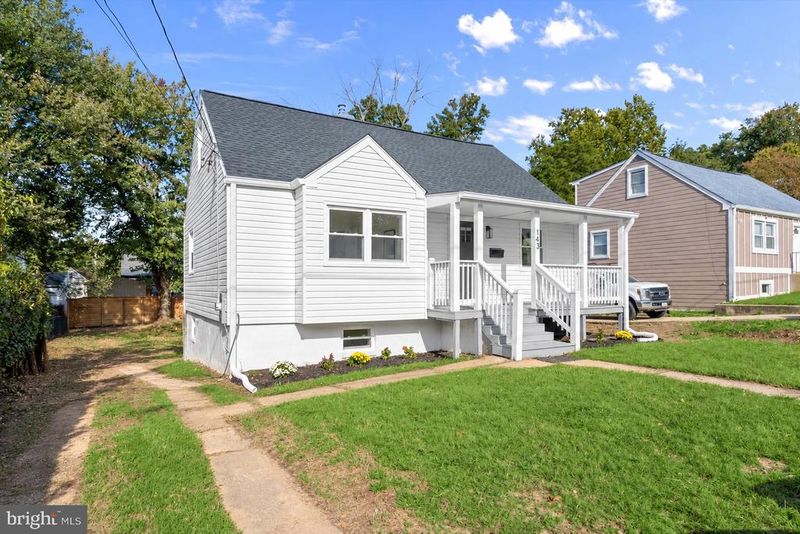 143 S Huron Dr, Oxon Hill, MD 20745