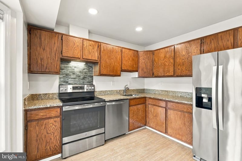 5352 Anchor Ct, Fairfax, VA 22032