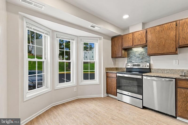 5352 Anchor Ct, Fairfax, VA 22032