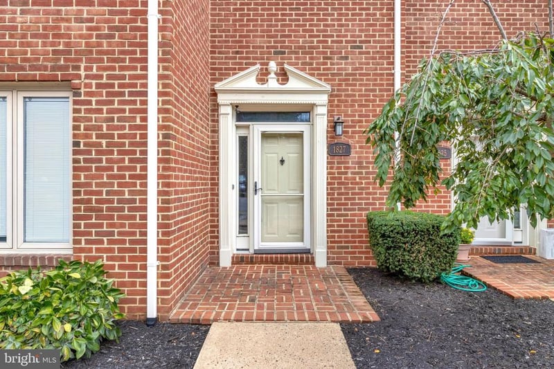 1827 N Uhle St #1, Arlington, VA 22201