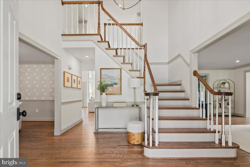 9020 Beatty Dr, Alexandria, VA 22308