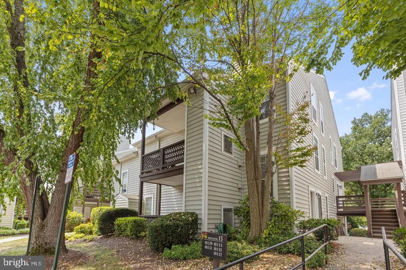 10131 Oakton Terrace Rd, Oakton, VA 22124
