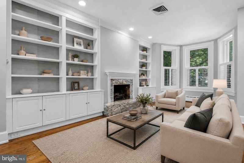 3044 Cambridge Pl NW, Washington, DC 20007