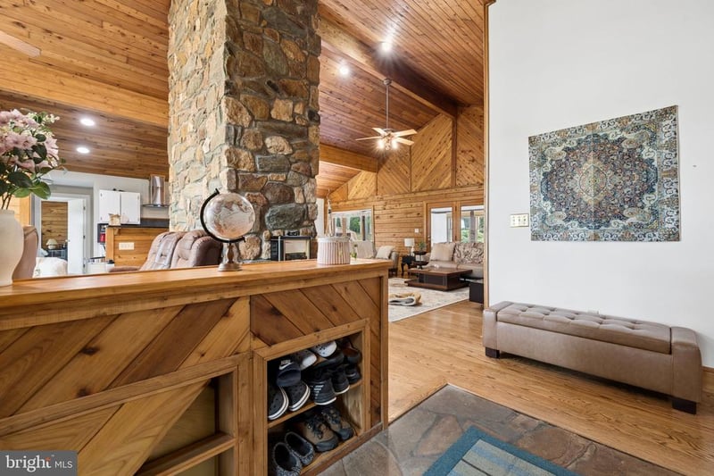 10904 Manley Rd, Nokesville, VA 20181