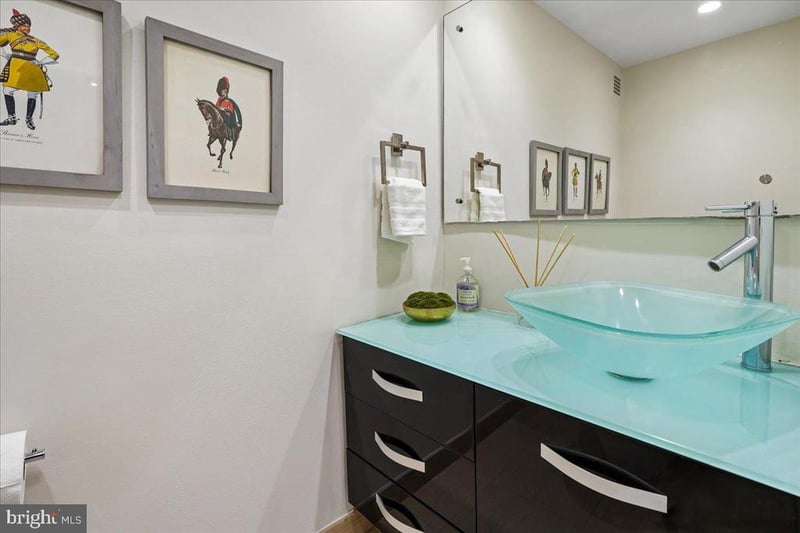 5500 Friendship Blvd #1226N, Chevy Chase, MD 20815