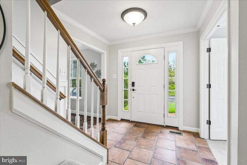 7035 Allington Manor Cir E, Frederick, MD 21703