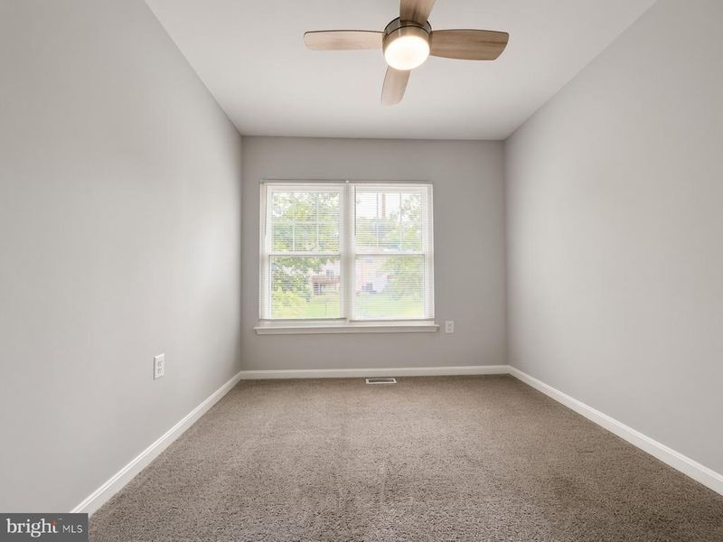 326 Cape Dr SE, Washington, DC 20019