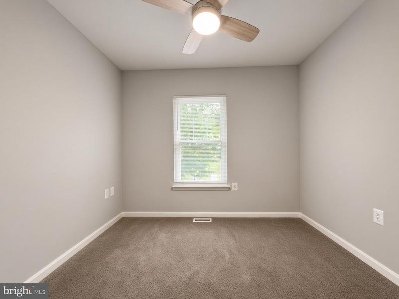 326 Cape Dr SE, Washington, DC 20019