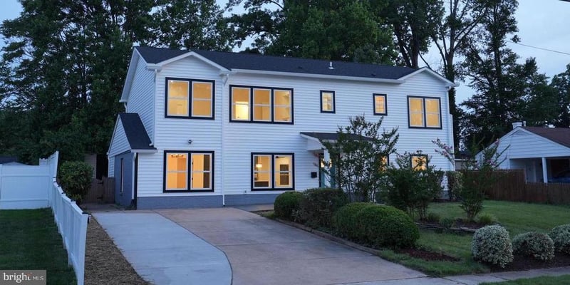 7304 Dickenson St, Springfield, VA 22150
