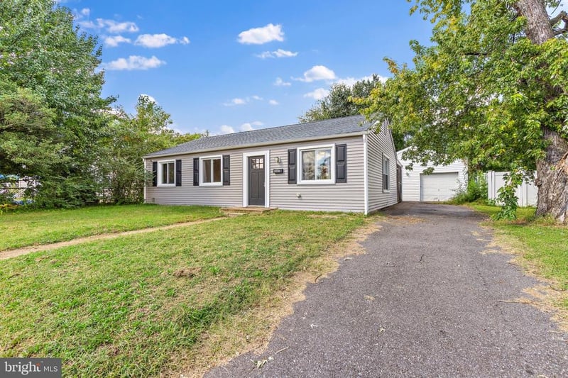 2002 Norman Rd, Glen Burnie, MD 21060