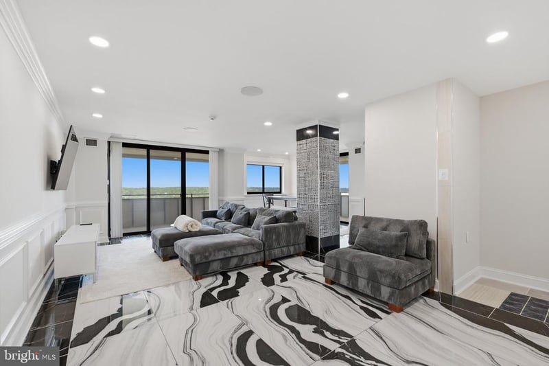 250 S Reynolds St #1510, Alexandria, VA 22304