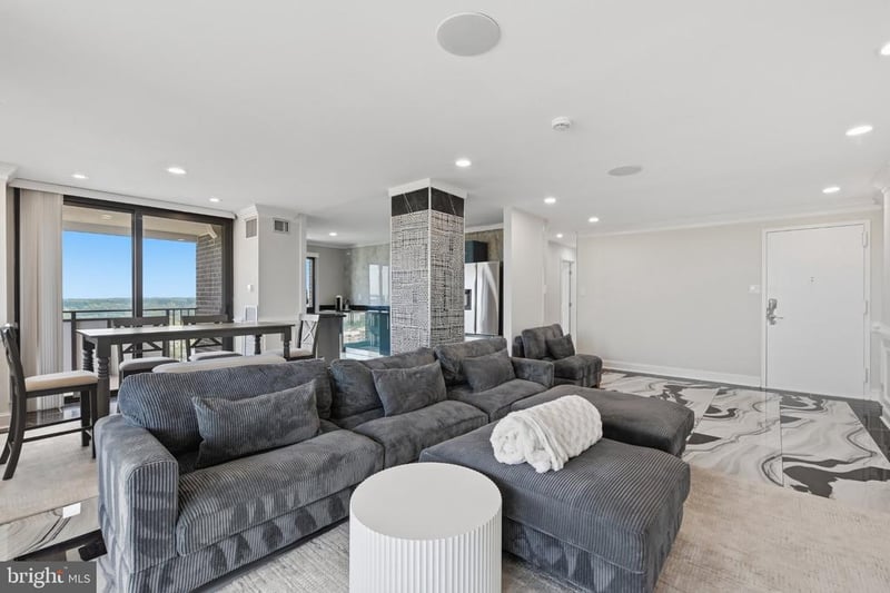 250 S Reynolds St #1510, Alexandria, VA 22304