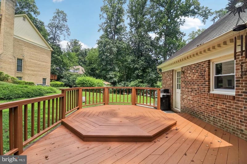 7518 Old Dominion Dr, Mclean, VA 22102