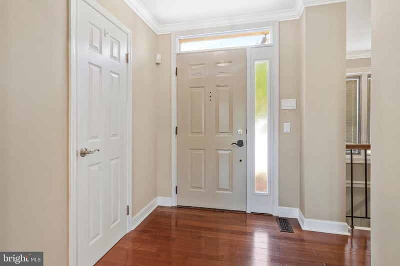 1827 N Uhle St #1, Arlington, VA 22201