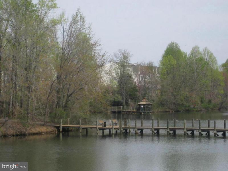 8941 Town Center Cir #2-103, Largo, MD 20774