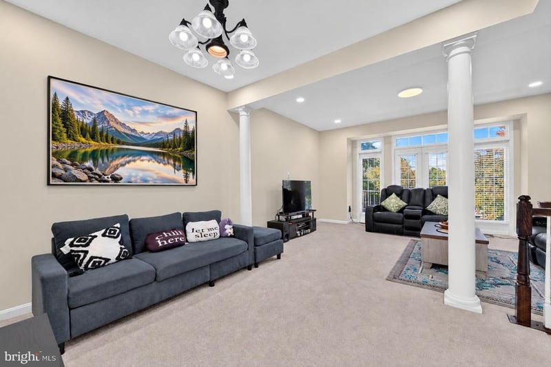 24704 Clock Tower Sq, Aldie, VA 20105