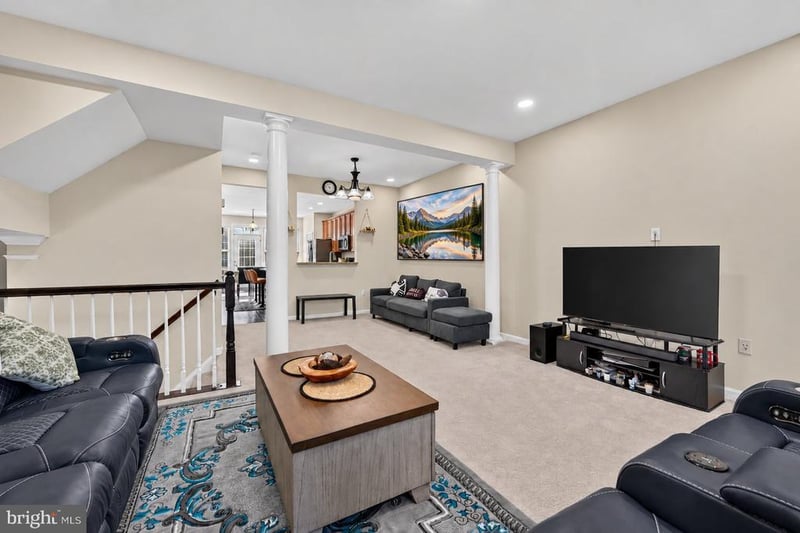 24704 Clock Tower Sq, Aldie, VA 20105