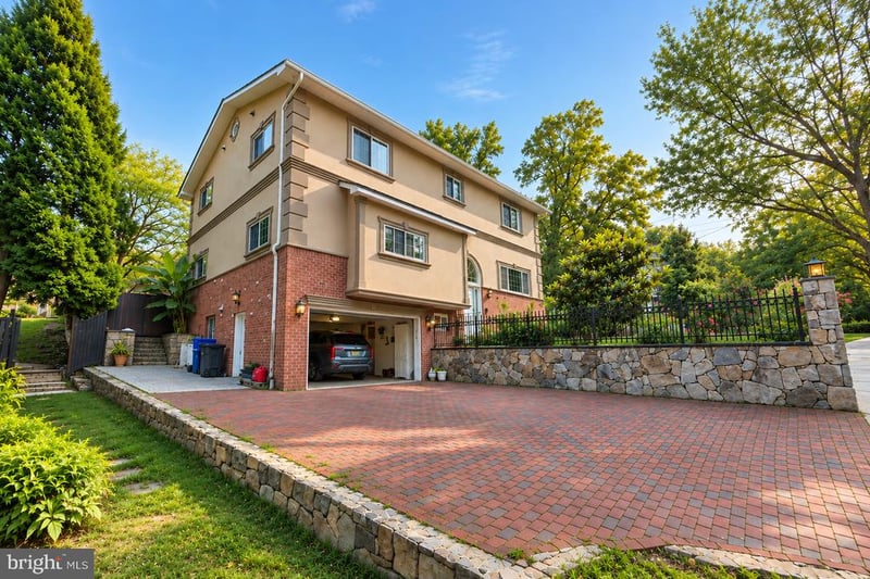 11103 Bybee St, Silver Spring, MD 20902