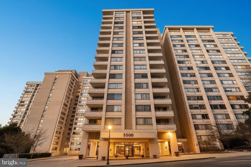 5500 Friendship Blvd #1226N, Chevy Chase, MD 20815