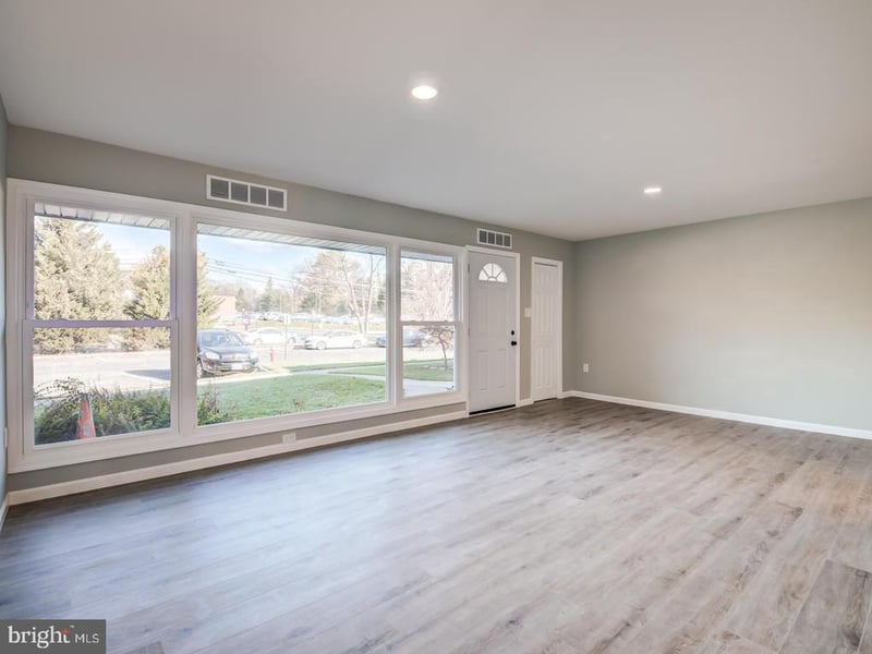 5021 Americana Dr, Annandale, VA 22003