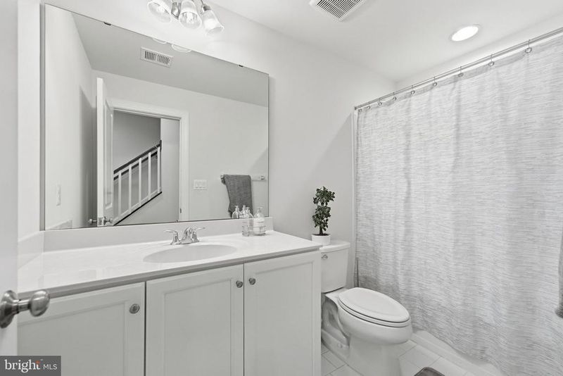 657 Belmont Bay Dr, Woodbridge, VA 22191