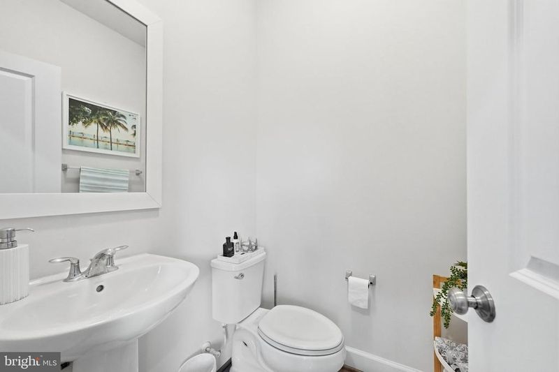 657 Belmont Bay Dr, Woodbridge, VA 22191