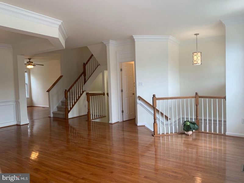 20924 Duryea Ter, Ashburn, VA 20147