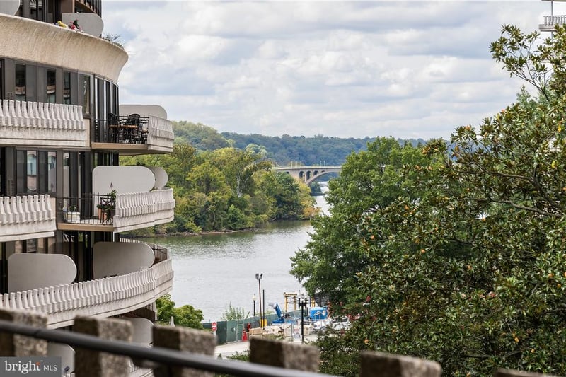 2500 Virginia Ave NW #517-S, Washington, DC 20037