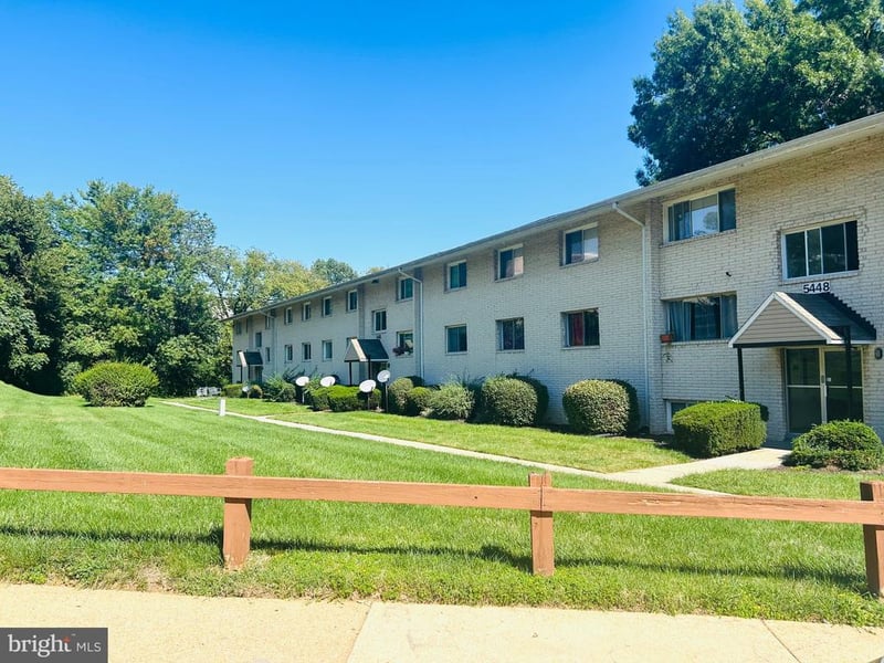 5444 85th Ave #102, Hyattsville, MD 20784