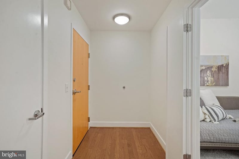910 M St NW #323, Washington, DC 20001