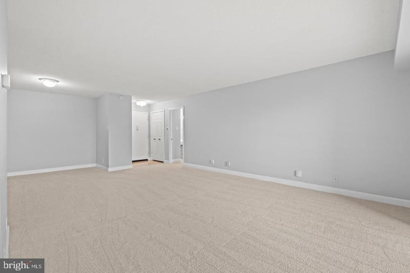 307 Yoakum Pw #703, Alexandria, VA 22304