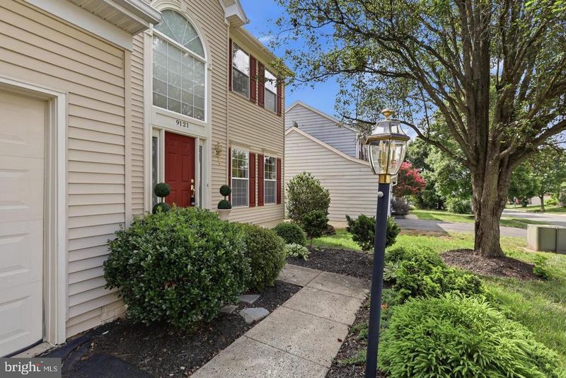 9121 Dartford Pl, Bristow, VA 20136