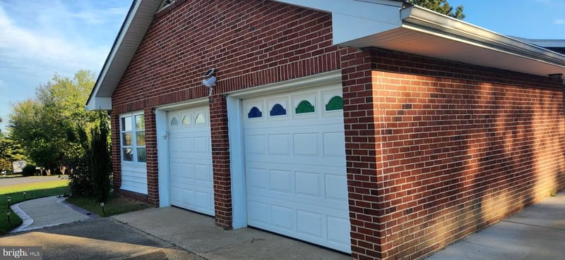 8 Fairfax Cir, Fredericksburg, VA 22405