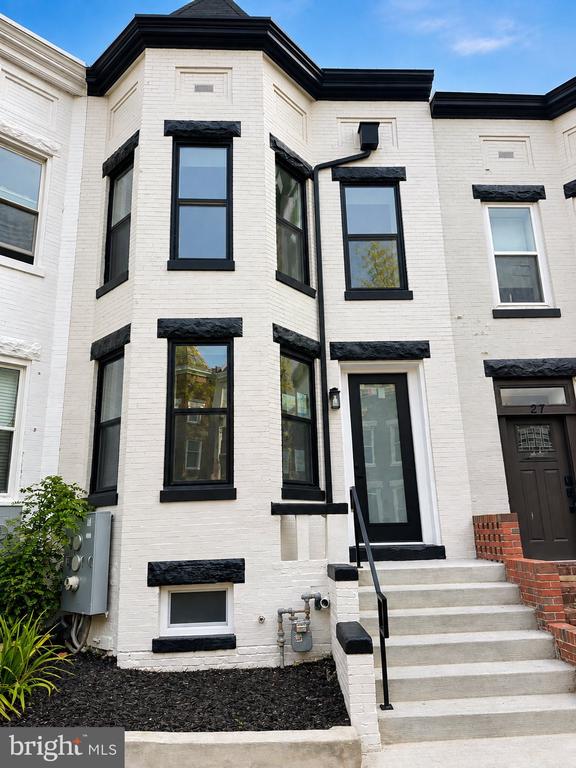 29 Todd Pl NE #1, Washington, DC 20002