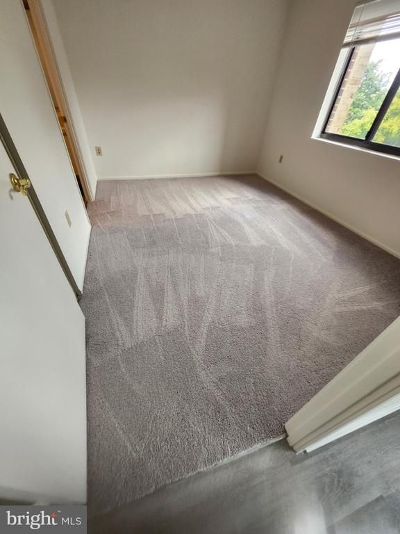 15107 Interlachen Dr #2-521, Silver Spring, MD 20906