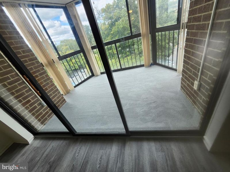 15107 Interlachen Dr #2-521, Silver Spring, MD 20906