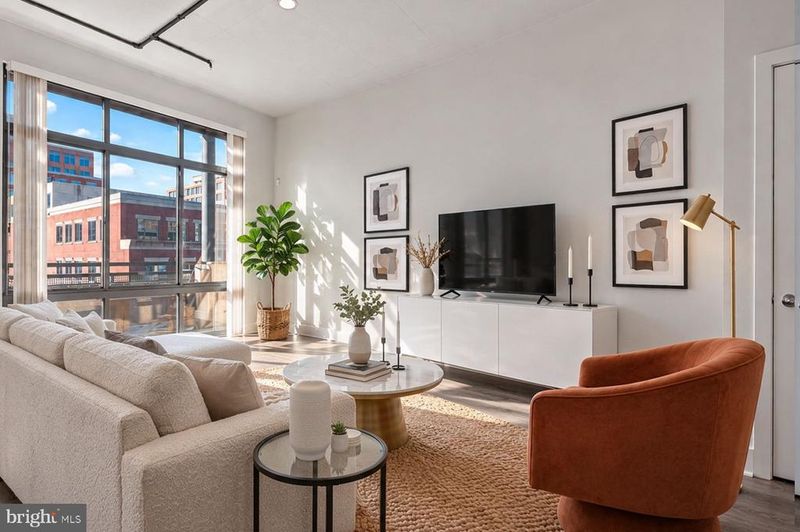 520 John Carlyle St #422, Alexandria, VA 22314