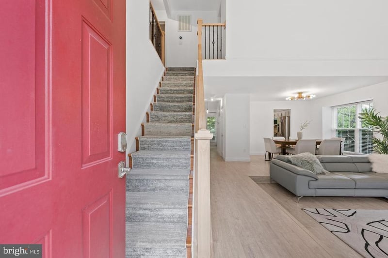 9030 Chestnut Ridge Rd, Fairfax Station, VA 22039