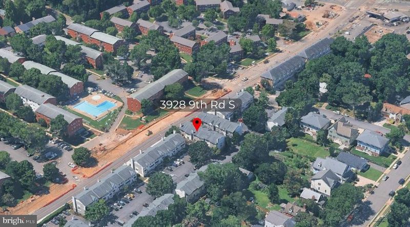 3928 9th Rd S, Arlington, VA 22204